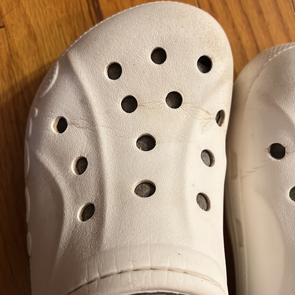 Crocs White host pick fur-lined Crocs Womens 6 GUC - Picture 4 of 11
